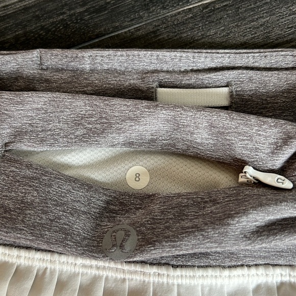 Lululemon Pleat to Street ll - Picture 4 of 6